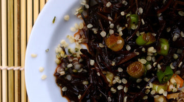 Arame Seaweed Salad with Hemp Seeds