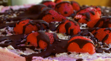 Creamy Strawberry Cashew Chz Cake