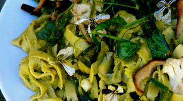 Creamy Avocado-Cashew Pesto