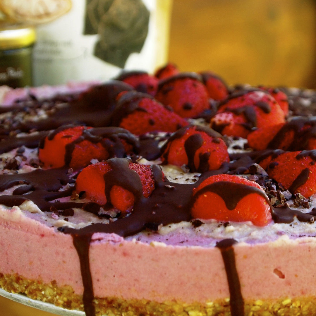 Creamy Strawberry Cashew Chz Cake – Wilderness Poets